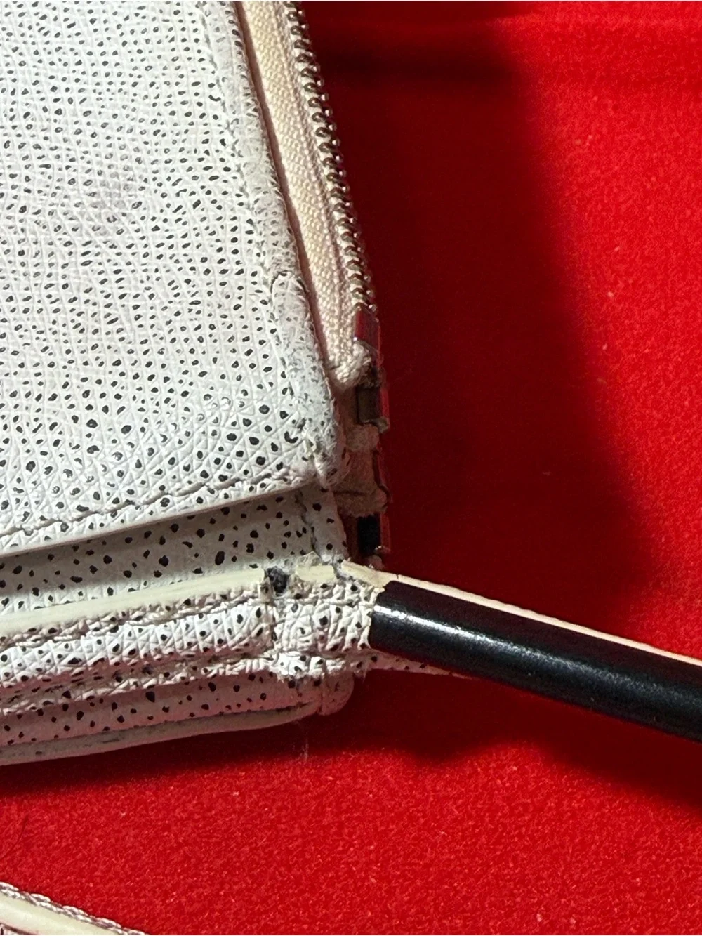 White Pebbles Leather Bag Aritzia Auxiliary - Sleek Everyday Shoulder Purse